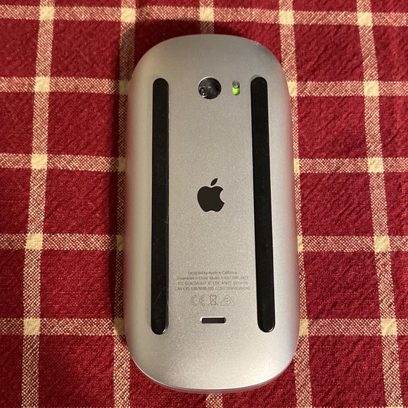 Used Apple Magic Mouse 2 - Picture 2 of 5